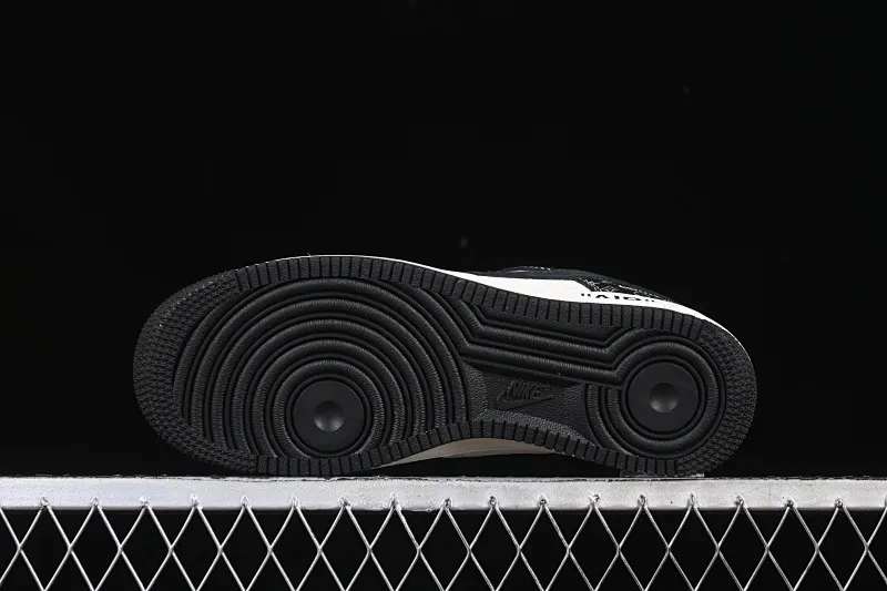 All categories Nk Air Force 1 Air Force series Nk Air Force 1 Low Air Force low-top Nike Air Force 1'07 Low LV co-branded woven logo printing Air Force 1 low-top casual sneakers CX5050-Y10